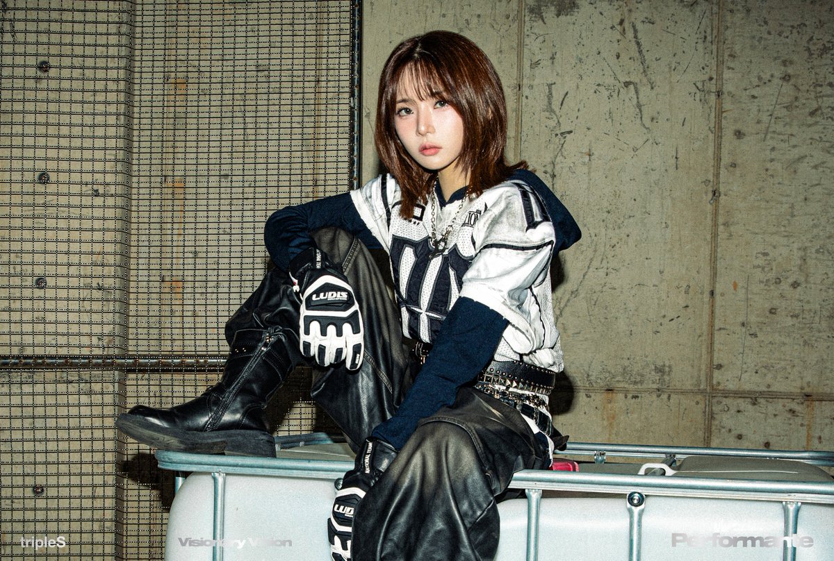 tripleS official tweet media