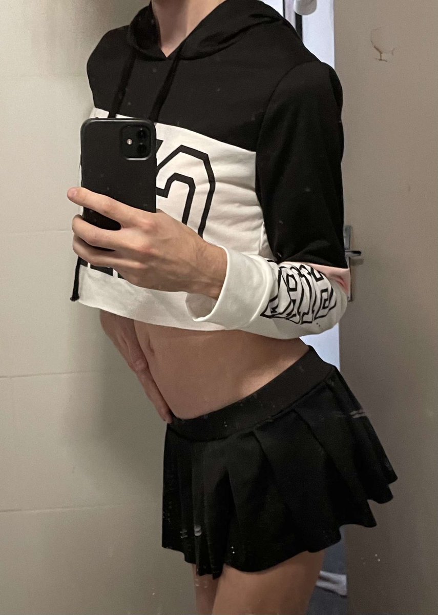 33femboy's tweet photo. https://t.co/sYwZRFdnb0
