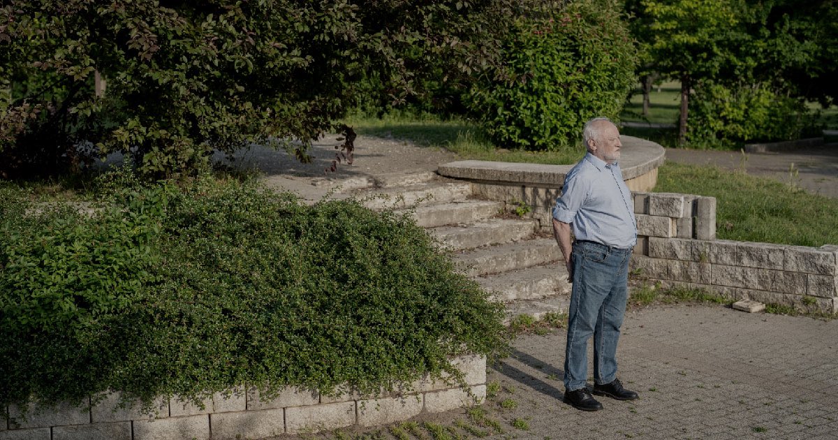 Something is coming out. It’s from Hide the Pain Harold 😎🚽