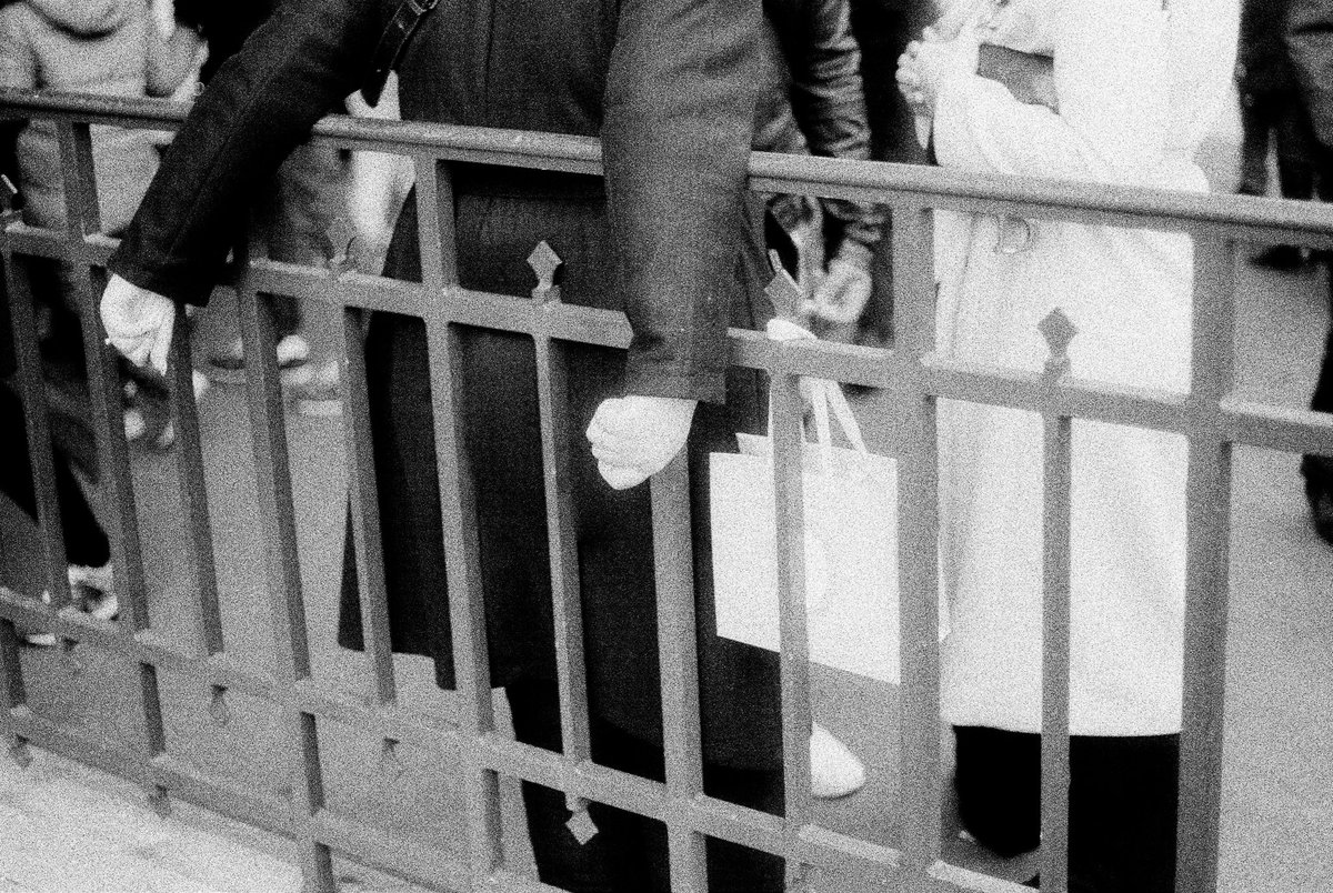 Jour 13 - Mains

#31themesAnalogChallenge