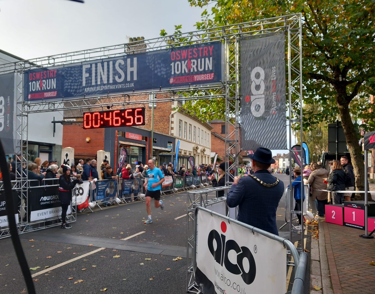 The lovely Oswestry 10k with the dapper Mayor Mike Isherwood at the finish line. Thanks to Alan Lewis and his great team of volunteers.
#oswestry10k
#adrenalinesportingevents