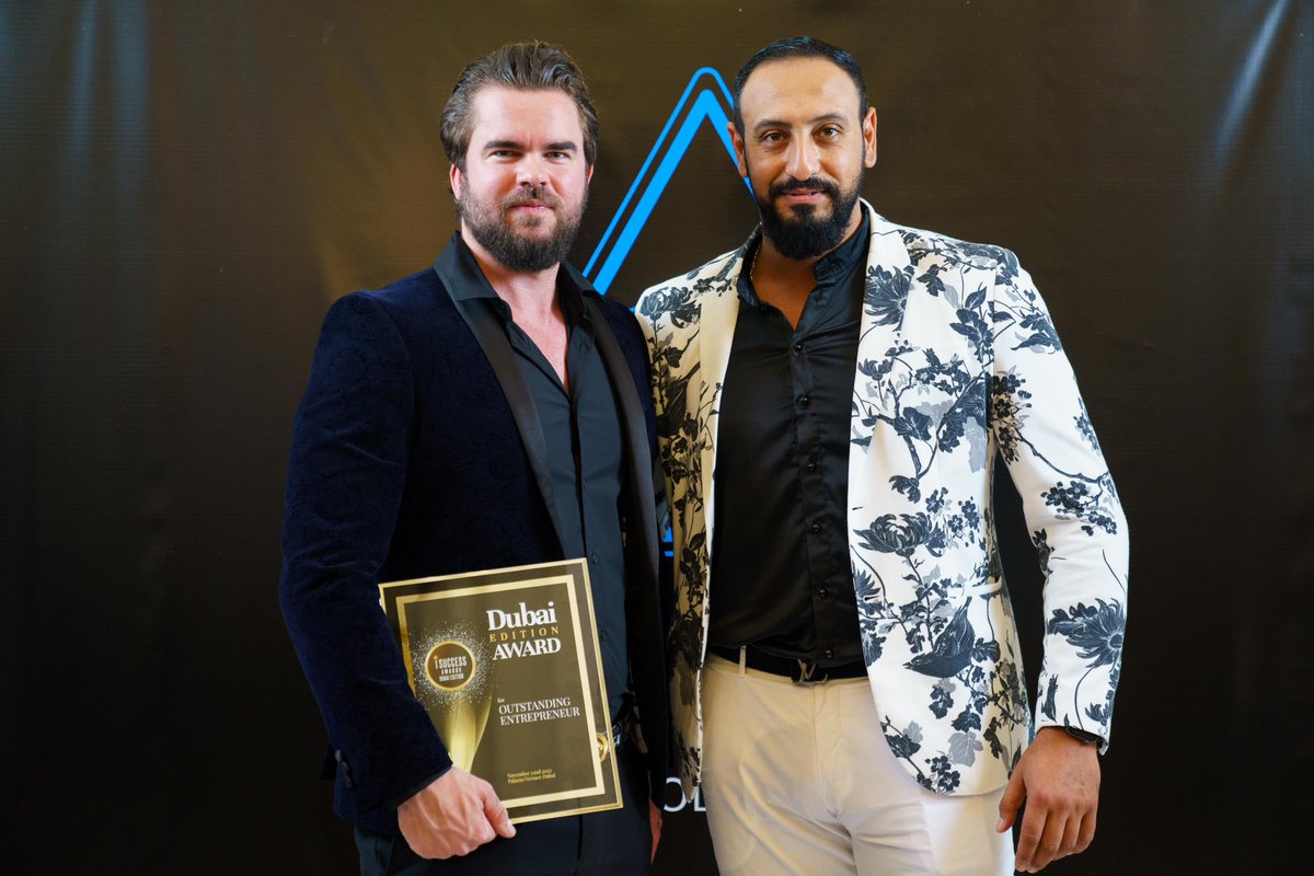 JamesWarwickCEO's tweet photo. iSuccess Dubai Outstanding Entrepreneur Award https://t.co/E8SFOiAiDb