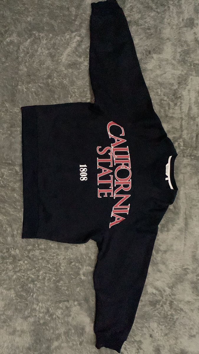 ynjoun's tweet photo. wts nct 127 dream wayv ina lfb

Marcatory california raglan sweatshirt jeno size L-XL
LD : 124
P: 67

💸 400k inc all (NEW) discount dari 840.877
📍makassar inc all
— can ship ww worldwide but must have ina addres https://t.co/lkH3yT4BO8