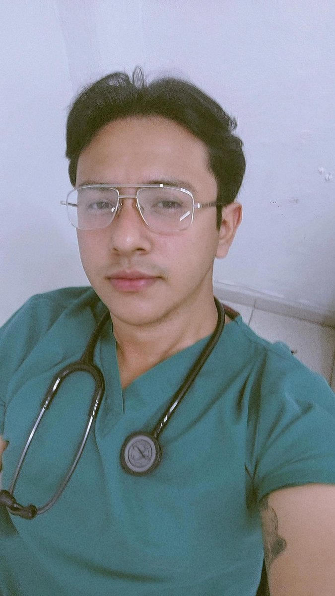 AlamFranco2's tweet photo. Dr. muchacho https://t.co/a5WNJyqbdm