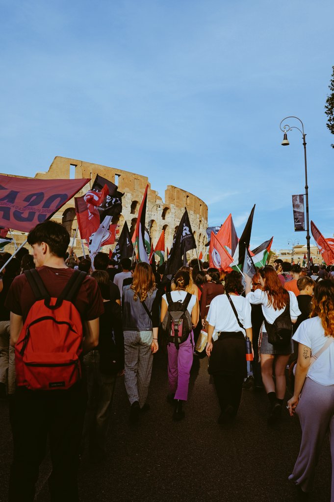 liborioconca's tweet photo. sabato 12 ottobre, roma, per la palestina e la fine dell'aggressione militare israeliana https://t.co/UUNU6VU0UY