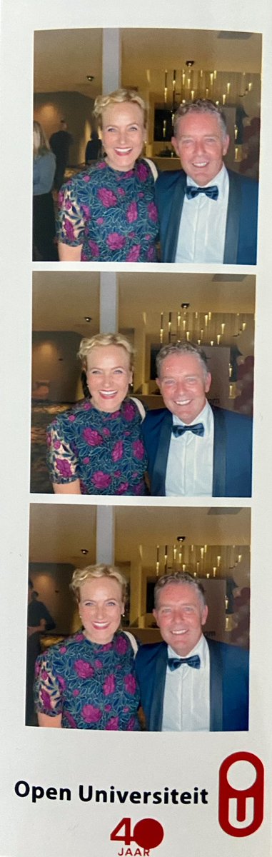 Theo Bastiaens (@theobastiaens) on Twitter photo Wat een geweldig personeelsfeest gisteravond in Heerlen 🎈❤️😀. We vierden met 650 collega’s ons lustrum, 40 jaar Open Universiteit!
Van harte gefeliciteerd Ou-ers! 💐🎂 <a href="/OU_Nederland/">Open Universiteit</a> Wat een geweldig personeelsfeest gisteravond in Heerlen 🎈❤️😀. We vierden met 650 collega’s ons lustrum, 40 jaar Open Universiteit!
Van harte gefeliciteerd Ou-ers! 💐🎂 <a href="/OU_Nederland/">Open Universiteit</a>