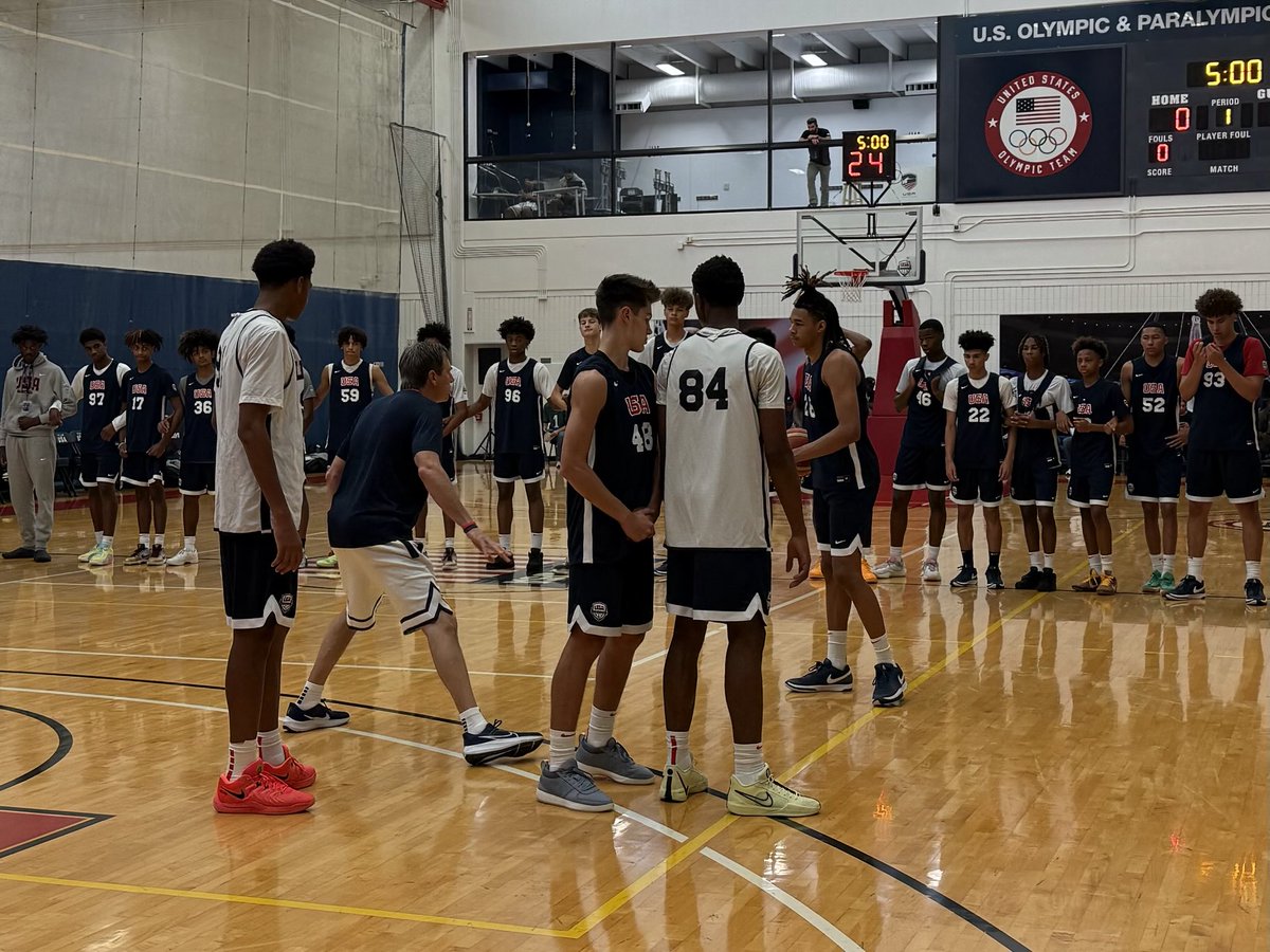 franfraschilla's tweet photo. Love the teaching &amp; coaching going on at ⁦@usabjnt⁩ #octobercamp here in Colorado Springs.  SO Much young talent here in Classes of ‘25, ‘26, ‘27 &amp; ‘28. Mind-boggling. Great attitudes, too. https://t.co/hvAUhIkIzv