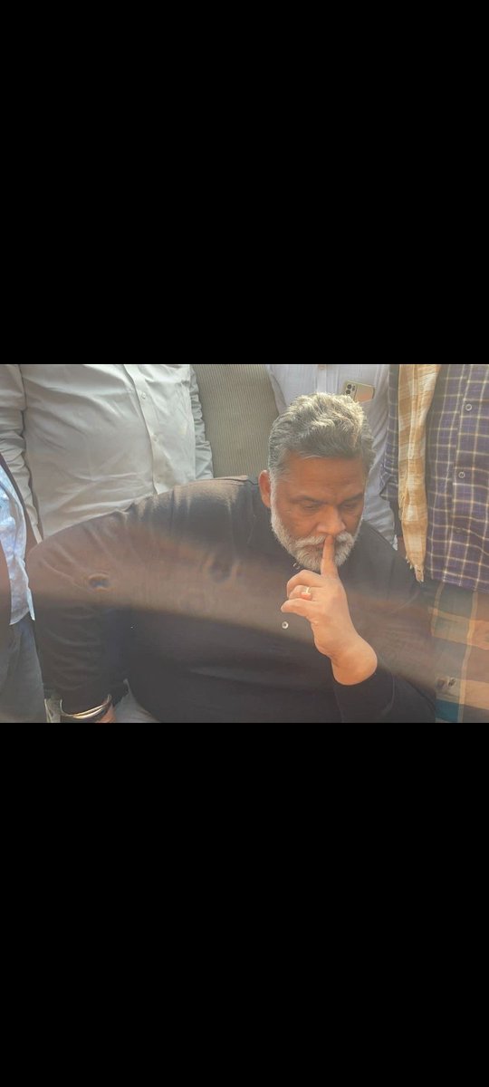 Nazaf66547726's tweet photo. कानून अगर मुझे अनुमति दे तो 24 घंटे में लारेंस बिश्नोई जैसे दो टके के अपराधी के पूरे नेटवर्क को खत्म कर दूंगा - पप्पू यादव

#BabaSiddique https://t.co/bQ2PizVg8W