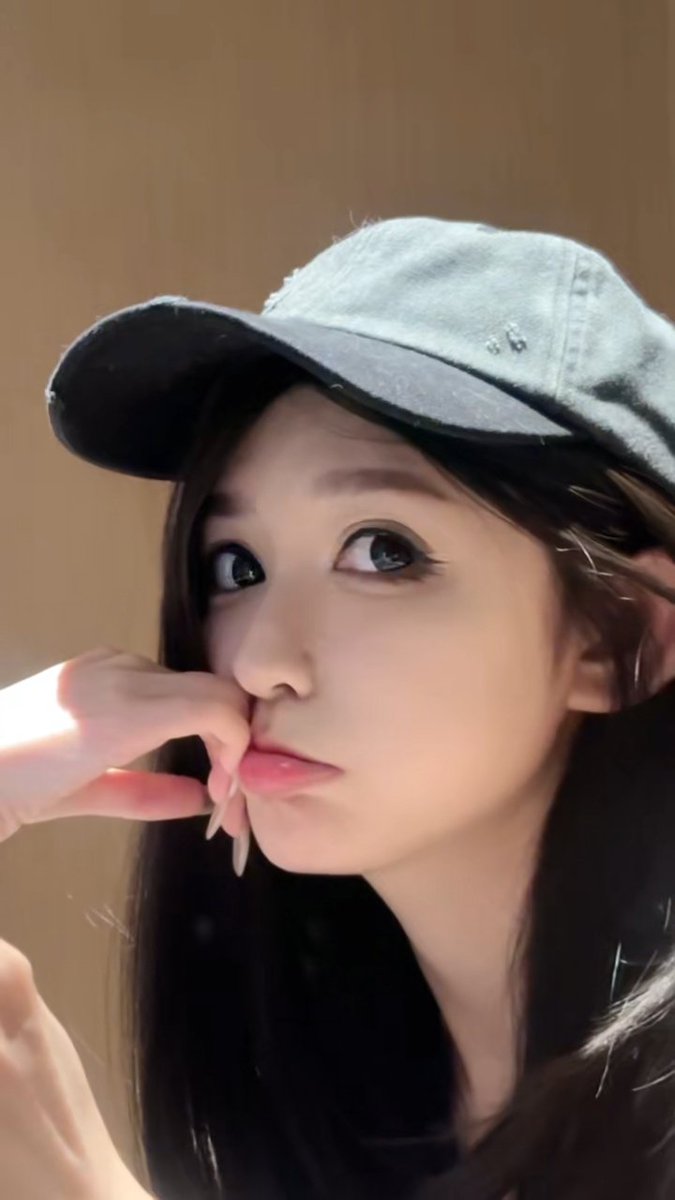 #绿帽 #绿奴 #女友 #淫妻 你们是不是24小时勃起啊，随时都有