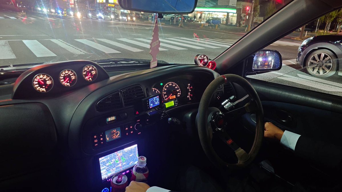 knlavtu's tweet photo. 結婚式の終わりに写真撮ってくれた🤲夜の6はどすけべばい https://t.co/P7G7k49fhH