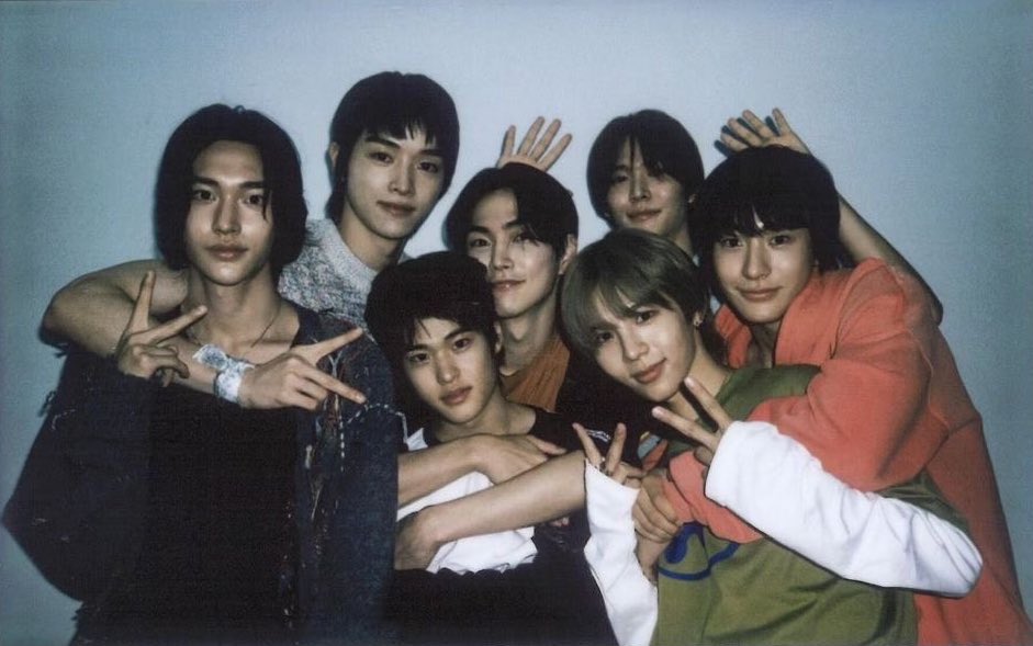 xnghanpics's tweet image. one last time as a 7members group …