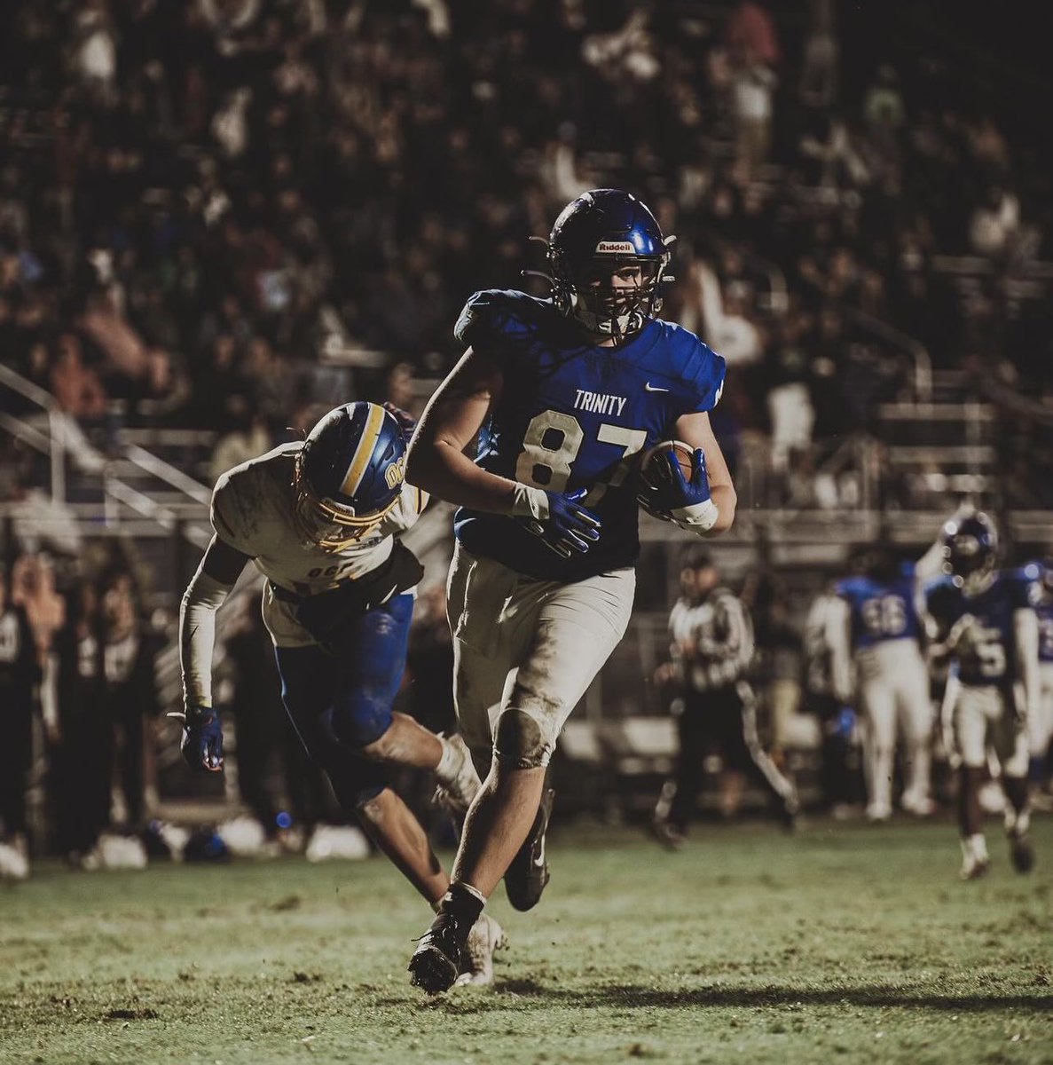 LenoxHires's tweet image. Schedule update - Three home games in eleven days. 

10/15 7pm Episcopal  
10/21 7pm Zephyrhills
10/25 7pm Bold City KIPP (Senior night) 

Class 2025 
GPA 4.1 SAT 1350
NCAA ID 2410422179
Coach @GussScott