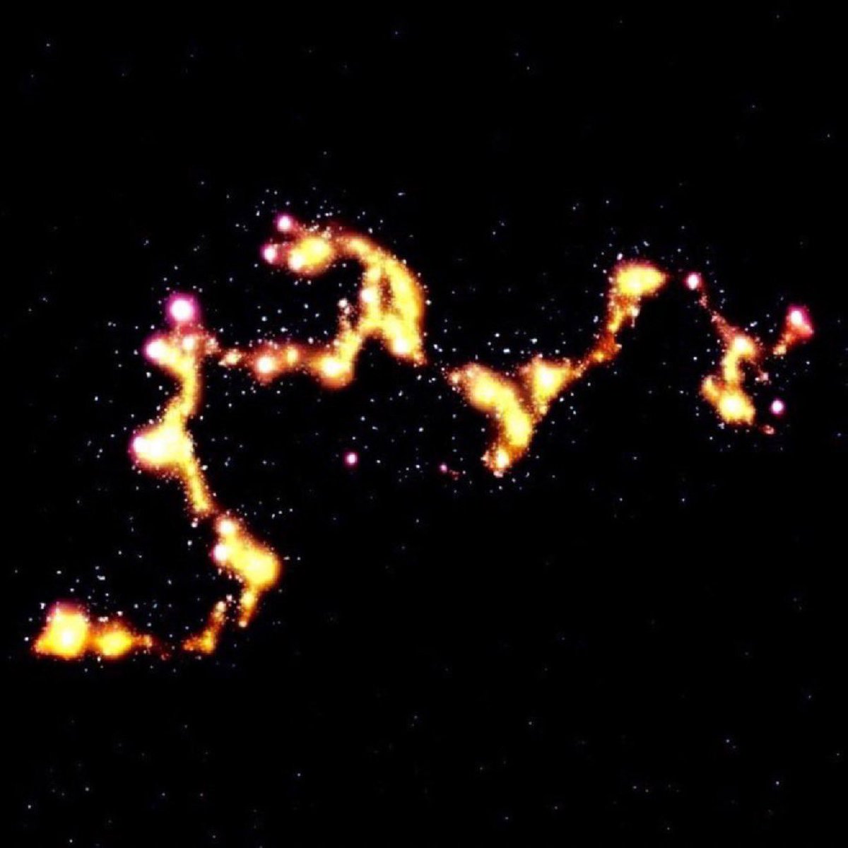 FarLife1's tweet image. The largest structure in the observable Universe is a galaxy filament known as the Hercules-Corona Borealis Great Wall. It measures roughly 10 billion light-years in length, a size the human brain can’t comprehend. In it, there’s estimated to be millions of galaxies. Incredible.