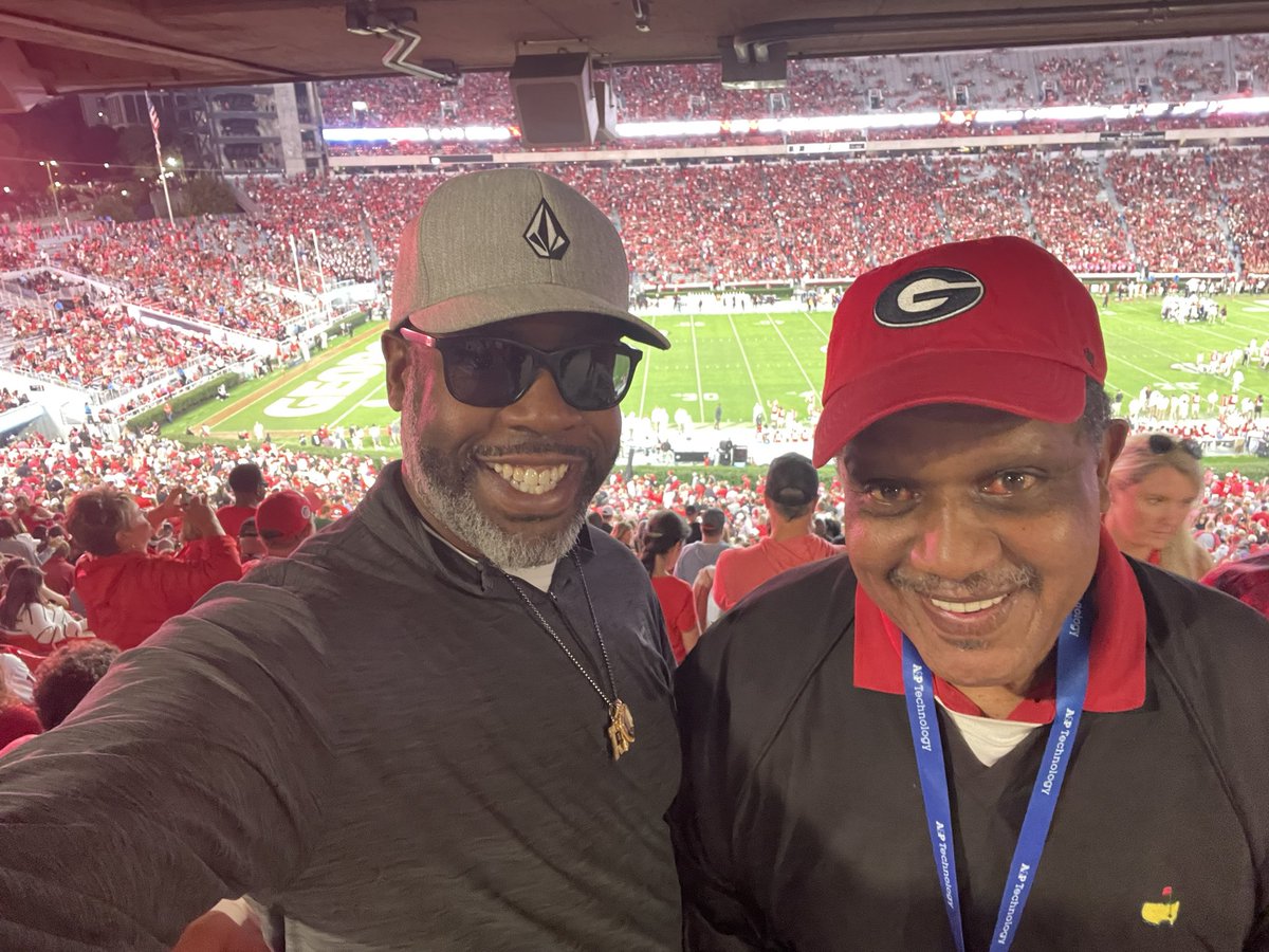 Coach Rodney Mooney tweet media