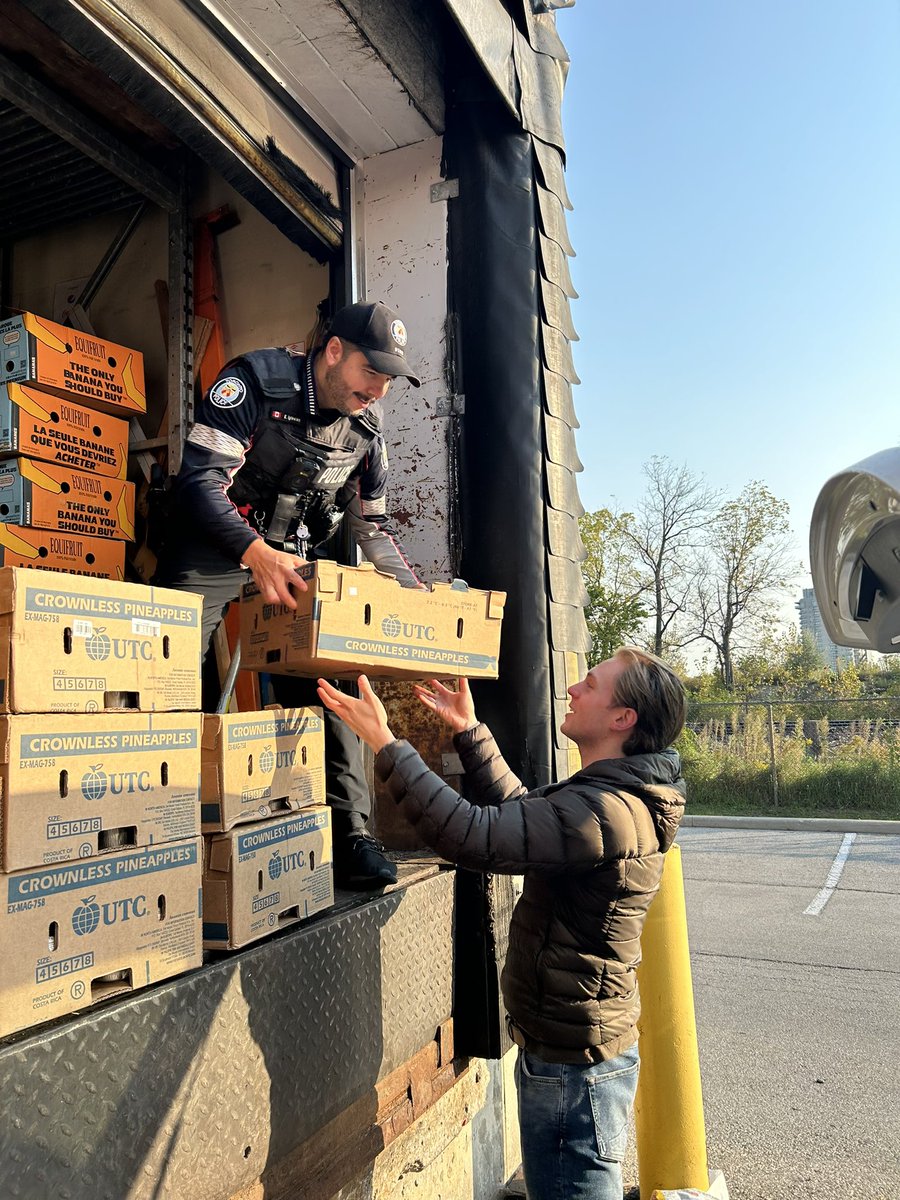 A VERY big thanks to <a href="/RyanTaerk/">Ryan Taerk</a> &amp; family who for 7 years have partnered with us to supply meals for #Thanksgiving. Working with them is a tremendous pleasure &amp; has fed thousands of people!