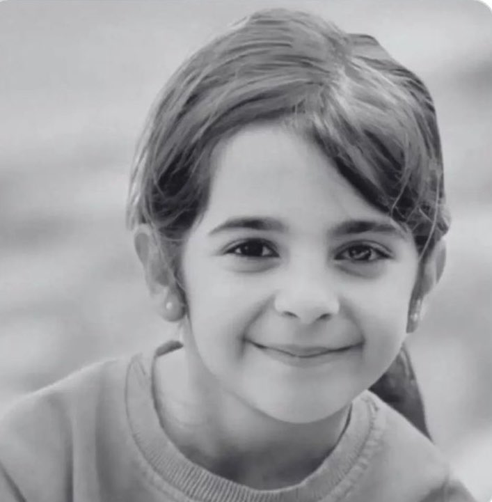 Çözülmemesi istenen sır perdesinin karanlığında 54. gün…
#NarinÇocuk
#NariniUnutmadım