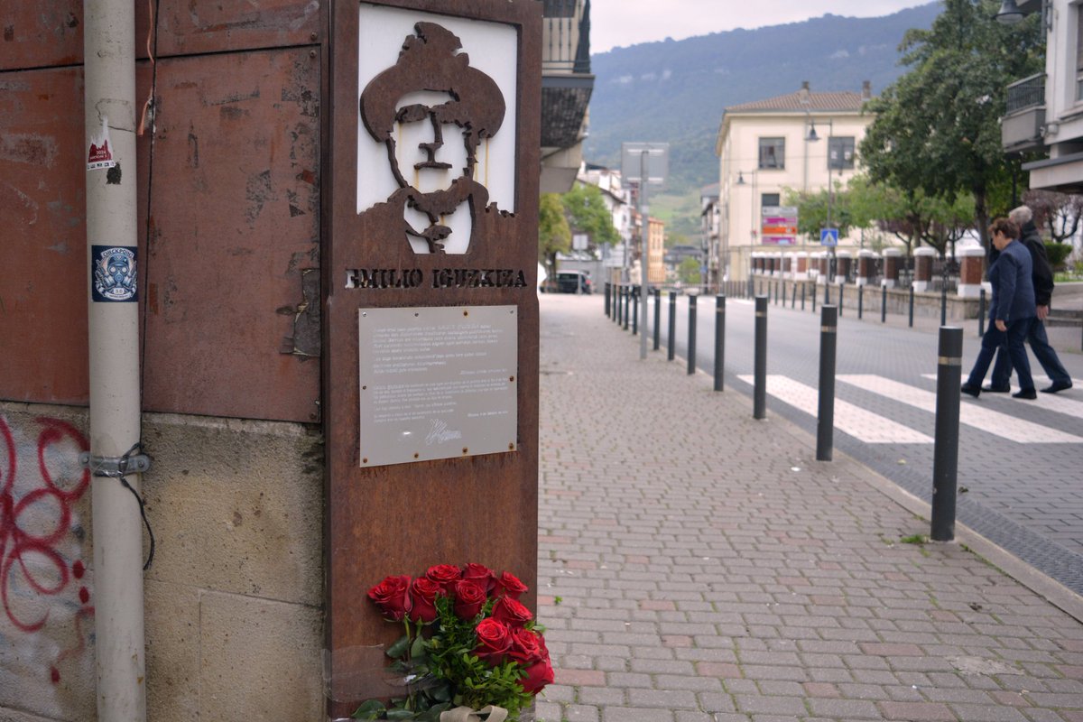 📸 1934ko iraultzaren 90. urteurrena:

Asteburuan zehar antolaturiko egitarauaren hainbat irudi dira honakoak.
Bertatik ateratako irakaspenak gaur egunera ekarriz, langile klasearen oroimena borrokaren eta antolakuntzaren bitartez eraikitzea da gure eginbeharra.