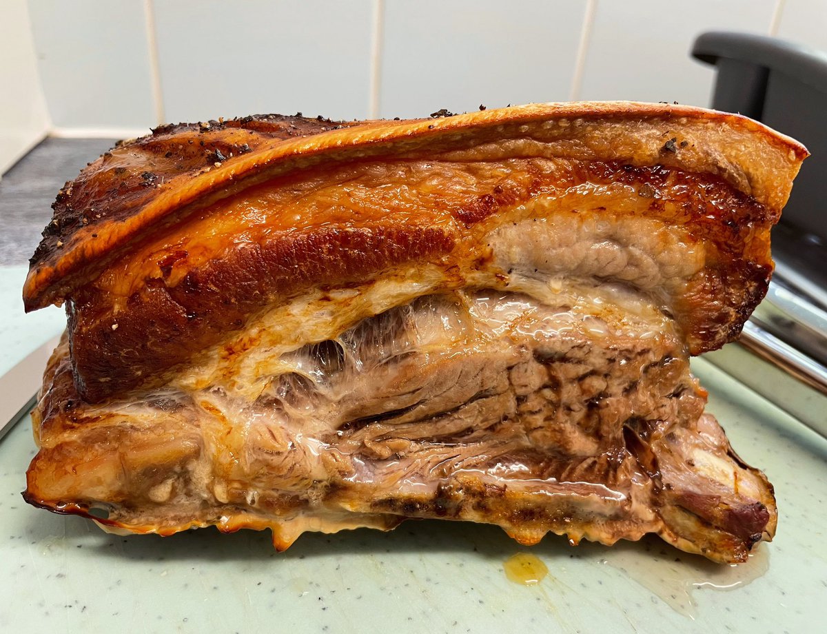 Awesome juicy pork belly from the village butcher for my Sunday roast 😋
Serving with honey &amp; thyme roasted carrots broccoli potatoes gravy &amp; plenty of apple sauce &amp; mustard 😀
#SundayRoast