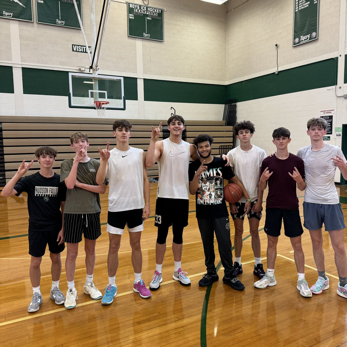 @CoachSmith (@coach_g_smith) on Twitter photo Thank you <a href="/P_Smith33/">Peyton Smith</a> for bringing a different intensity level to open gym Sunday morning. Great work boys! Thank you <a href="/P_Smith33/">Peyton Smith</a> for bringing a different intensity level to open gym Sunday morning. Great work boys!