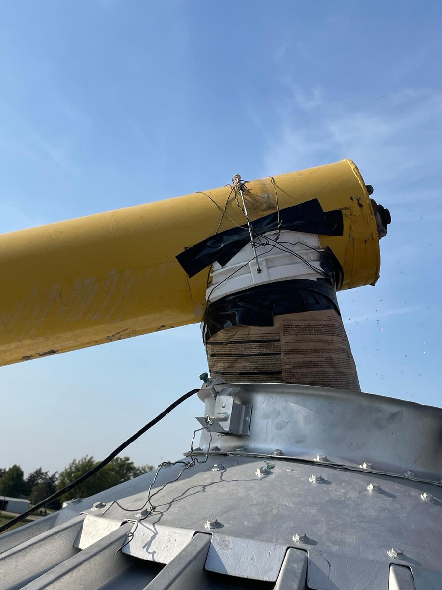 Yeah catching a rocket is impressive but you should see the team of engineers who designed this

#patentpending