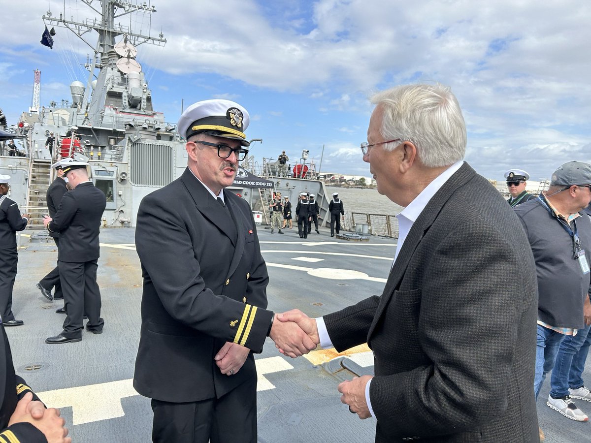 RepJerryCarl's tweet image. Happy 249th birthday to the @USNavy! #AL01 is proud to support our sailors as they carry out their daily mission to defend our seas and keep our nation safe.