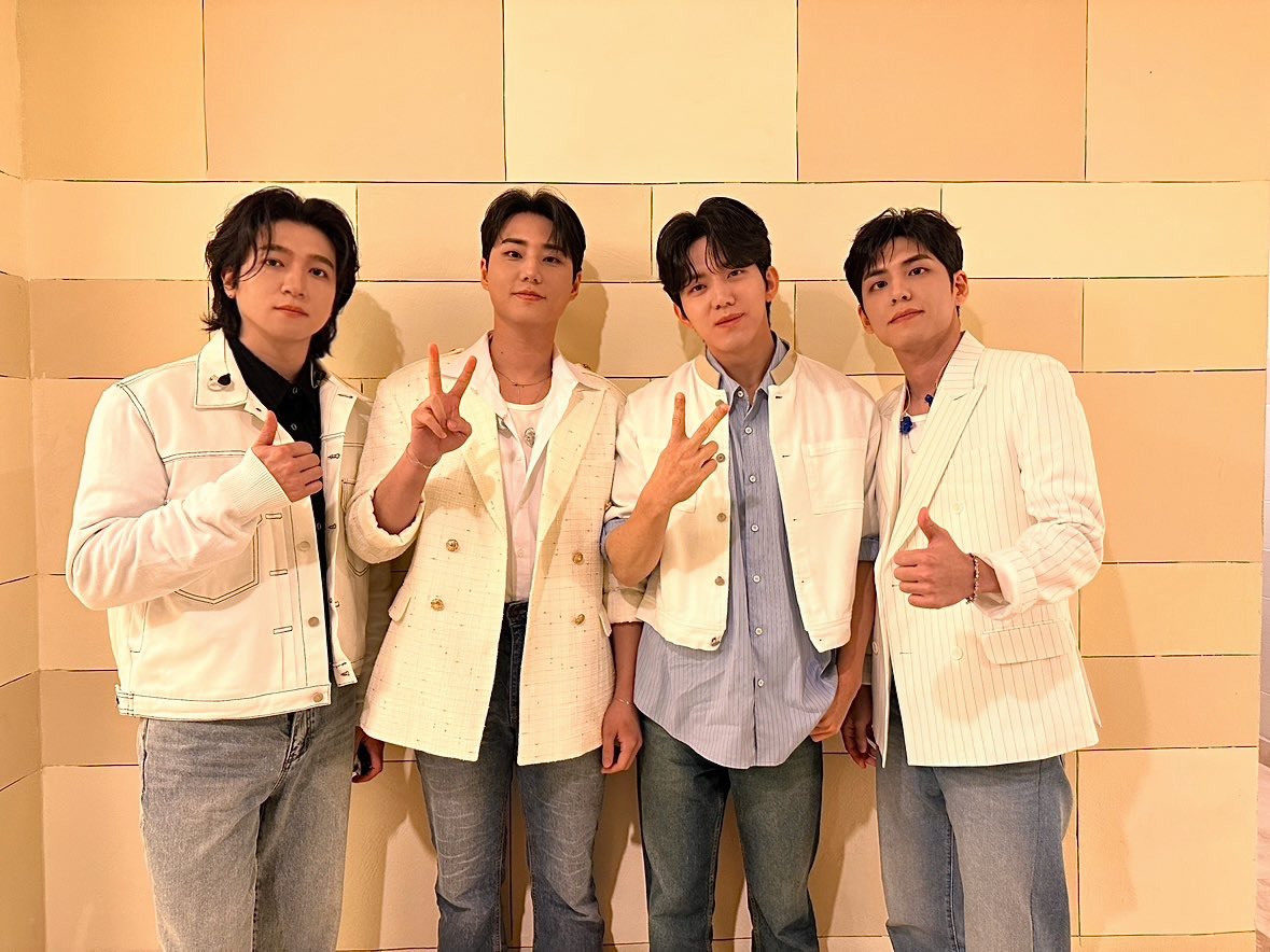 DAY6 tweet media
