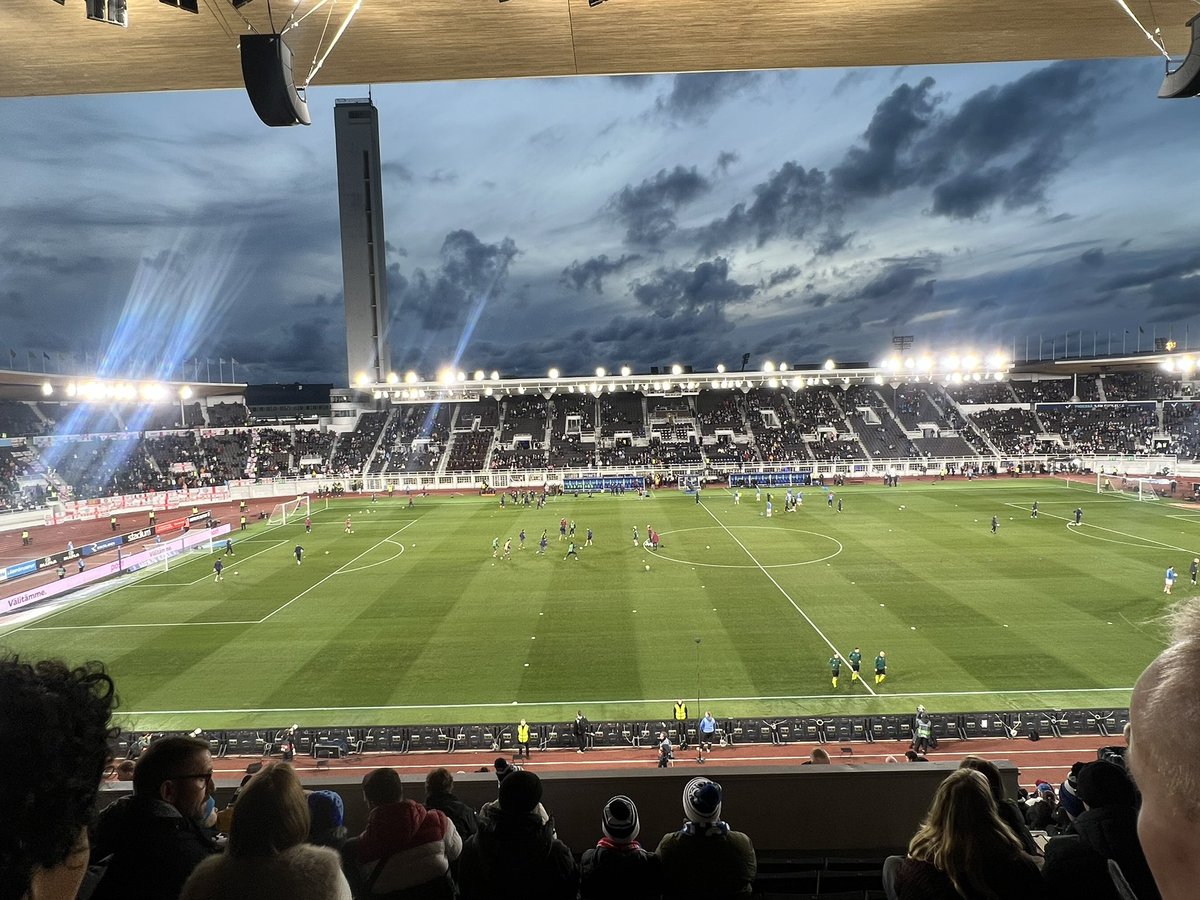 Täällä vietetään viimeistä lomapäivää🙌🏼🤩💙🤍 #huukajat <a href="/Huuhkajat/">Huuhkajat</a>