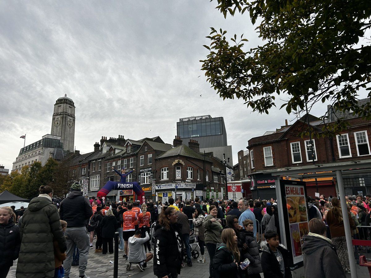 DenbighHigh's tweet photo. Amazing atmosphere at the @love_luton Run Fest today! Huge congratulations to our students and staff for taking part and raising funds for local charities that support those most in need in our community. https://t.co/aINQzBzV5h