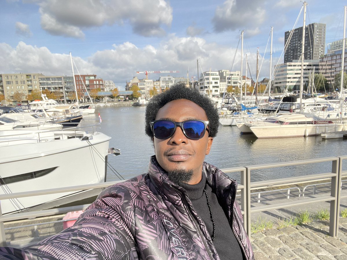 davidprezda's tweet photo. Just wrapped up an incredible trip to Antwerp! The art, culture, and vibrant atmosphere have truly stolen my heart. Already dreaming of my next adventure in this beautiful city!

#AntwerpAdventures #ArtAndCulture #Wanderlust #TravelMemories #ExploreAntwerp https://t.co/NKVmccsSdg
