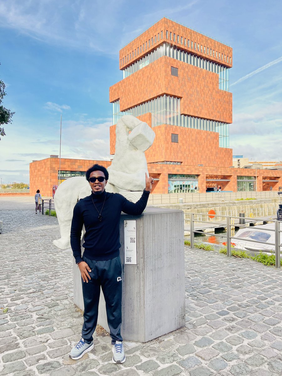 davidprezda's tweet photo. Just wrapped up an incredible trip to Antwerp! The art, culture, and vibrant atmosphere have truly stolen my heart. Already dreaming of my next adventure in this beautiful city!

#AntwerpAdventures #ArtAndCulture #Wanderlust #TravelMemories #ExploreAntwerp https://t.co/NKVmccsSdg