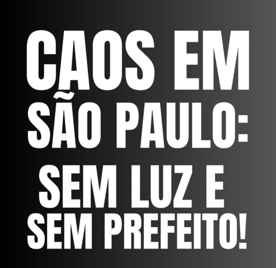 Crismorelo's tweet photo. Jardim São Luiz, ZS, SP, árvore podre na Prc do Feirão tombou e fez explodir gerador, pegar fogo em fiação, carros e casas. 
Estamos sem luz e água.
Tudo estragando na geladeira.

E CADE O PREFEITO QUE NEM A GLOBO LIXO COBRA ELE.

NUNES O CANDIDATO DO SISTEMA!

 #cidadereal https://t.co/79SZHL2w1Z