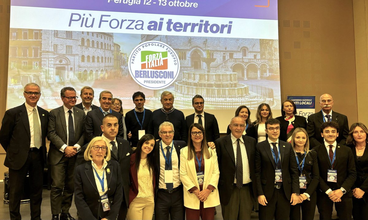 gasparripdl's tweet image. Alla #ConferenzaNazionale degli #EntiLocali di @forza_italia abbiamo appena presentato la lista dei nostri candidati per la Regione Umbria!