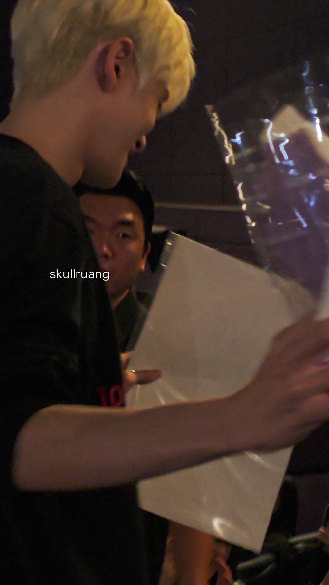 미소◡̈♡ tweet media