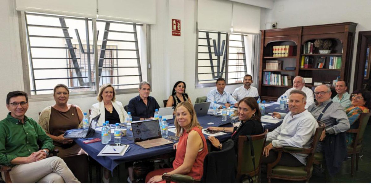 La Dra. Marta Lima Serrano, Vocal AEC de Andalucía, nombrada Vicepresidenta I de la Comisión Gestora Fundamental de la recién creada Academia Andaluza de Enfermería

Mas info: enfermeriacomunitaria.org/web/index.php/…