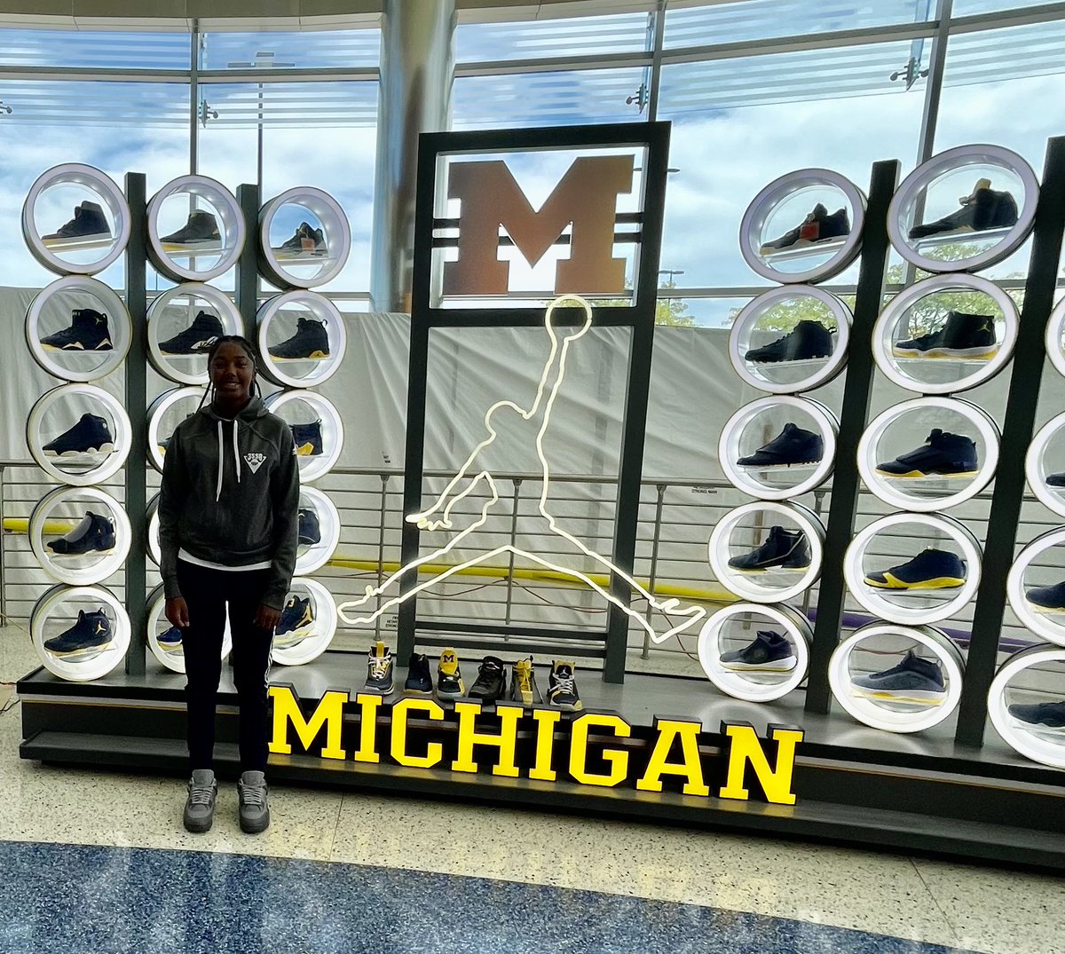 Mychael Hanson 2 tweet media