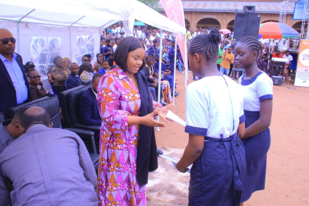 J-Claude MULUNDA (@mulunda_jc) on Twitter photo Le mariage d’enfants, les VBG, les grossesses non planifiées, les avortements non sécurisés,… constituent une barrière majeure à l’éducation des filles. Le programme #CTS_Nexus de @IpasRDC vise à enlever cette barrière. Nos remerciements à S.E. <a href="/Ayeganagato_N1/">Noella Ayeganagato Nakwipone</a> pour son soutien. Le mariage d’enfants, les VBG, les grossesses non planifiées, les avortements non sécurisés,… constituent une barrière majeure à l’éducation des filles. Le programme #CTS_Nexus de @IpasRDC vise à enlever cette barrière. Nos remerciements à S.E. <a href="/Ayeganagato_N1/">Noella Ayeganagato Nakwipone</a> pour son soutien.