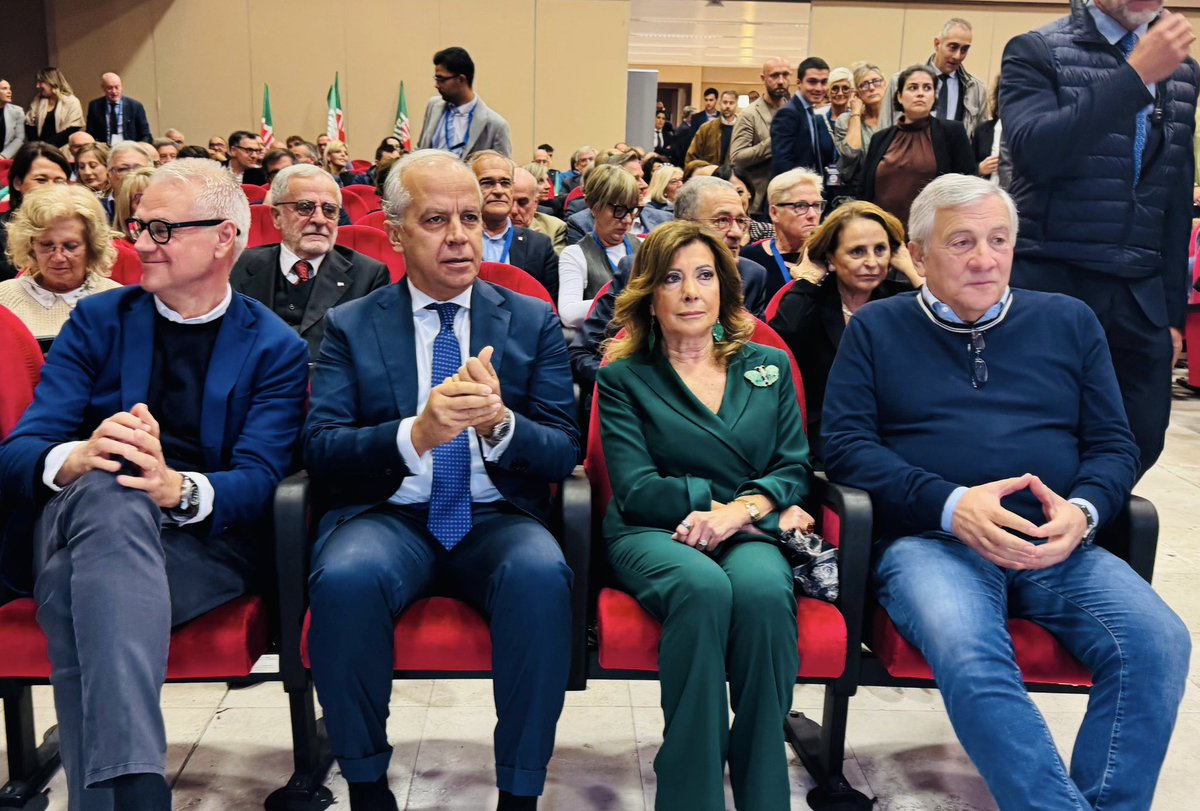 gasparripdl's tweet image. Grazie ai Ministri @Min_Casellati, @Paolo_Zangrillo, @Piantedosim che sono stati con noi, al fianco del Segretario Nazionale @Antonio_Tajani, alla Conferenza Nazionale degli #EntiLocali di @forza_italia!