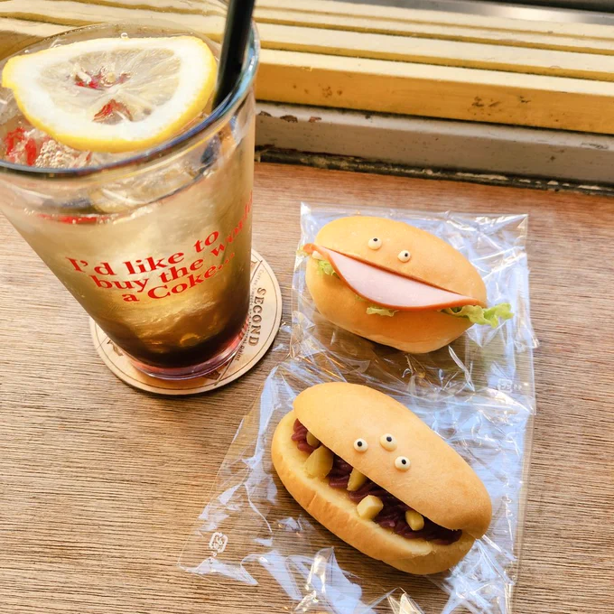 めんこいパンたちとソルティドッグみたいなラテを喫してきた 