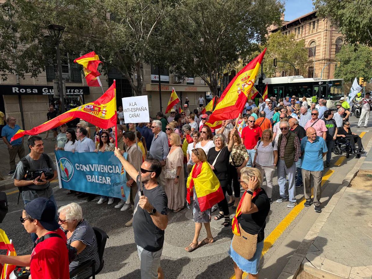 Gracias por vuestro apoyo ayer 

Gràcies per es vostro suport ahir

#SomBalears #SomosEspañoles🇪🇸

#DFN2024 #DiaDeLaFiestaNacional #DiaDeLaHispanidad 

#ConvivenciaBalear