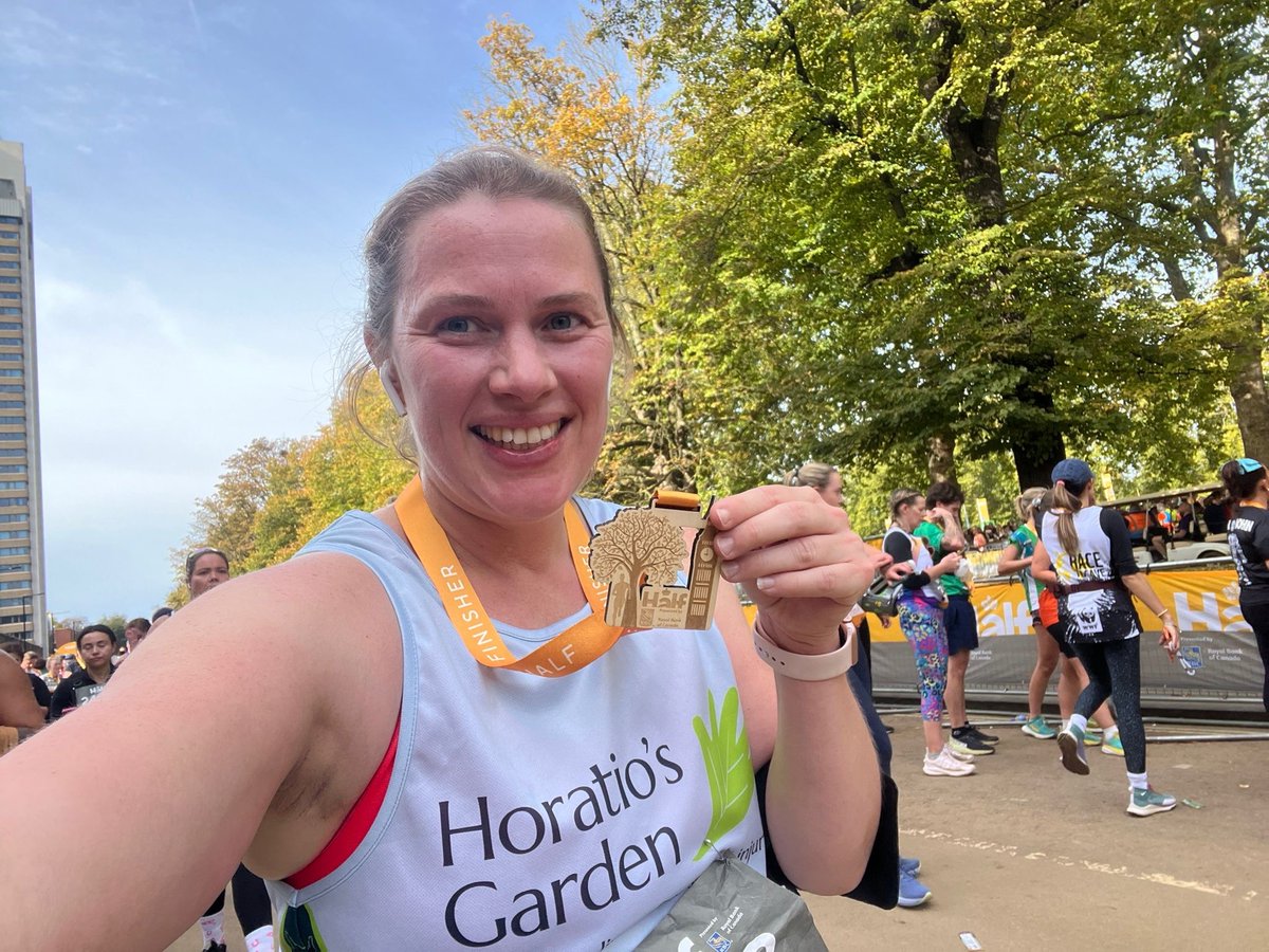 Victoria Oliver (@voliver123) on Twitter photo Way to go <a href="/RhiannonLDaniel/">Rhiannon Daniel</a> for finishing the London Parks Half Marathon in support of <a href="/HoratiosGarden/">Horatio's Garden Charity</a> ๐ณ ๐ชด ๐ท Way to go <a href="/RhiannonLDaniel/">Rhiannon Daniel</a> for finishing the London Parks Half Marathon in support of <a href="/HoratiosGarden/">Horatio's Garden Charity</a> ๐ณ ๐ชด ๐ท