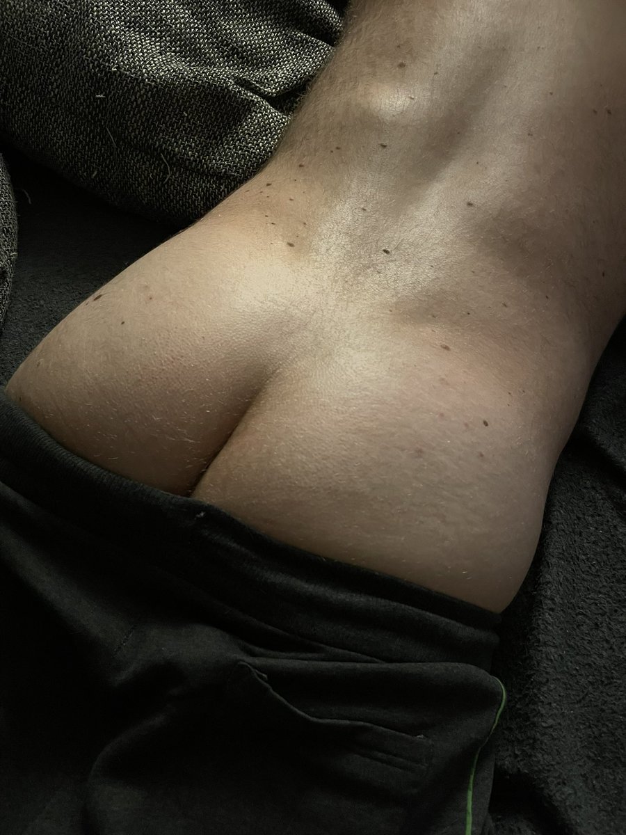 Couplefun2014's tweet photo. Kann man diesen Arsch wieder stehen? 

Für mehr Content findet ihr einen Link in unserer Bio 🔥

#hot #Sunday #x #PictureOfTheDay #onlyfans https://t.co/ReUhlYjkvz