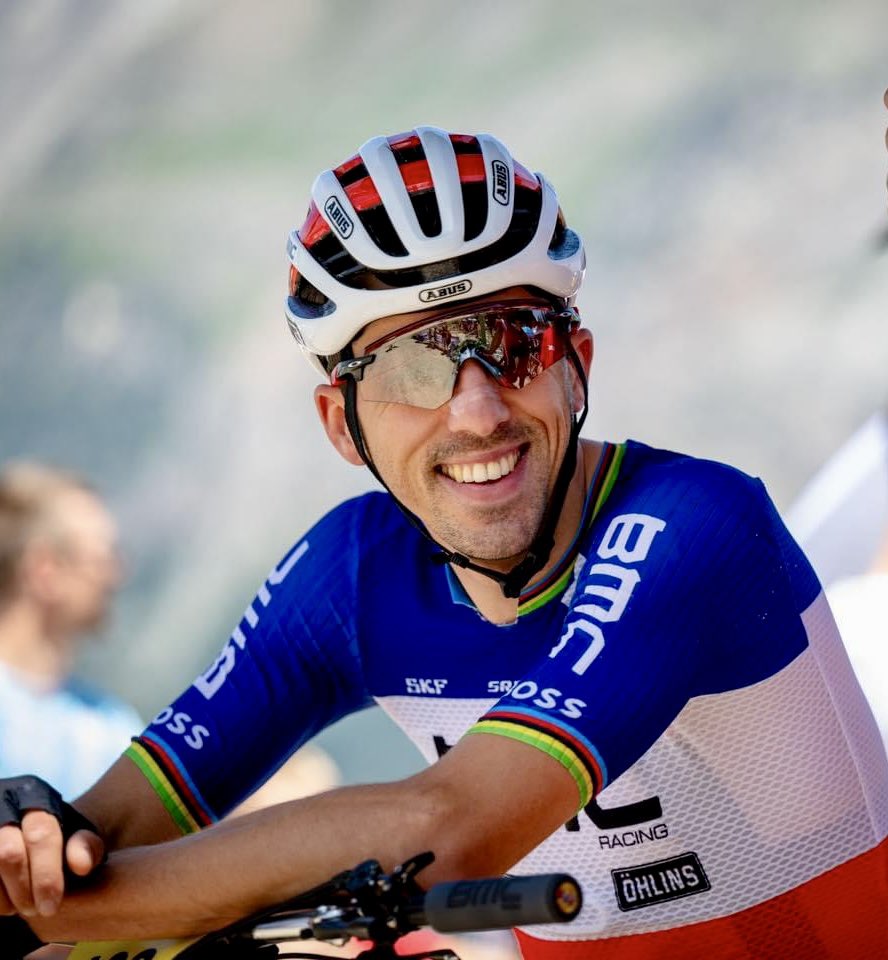 SPORTRICOLORE (@sportricolore) on Twitter photo 🇫🇷 Victoire de Jordan Sarrou sur le Ford Roc Marathon du Roc d’Azur 🤩
Cinquième victoire sur la célèbre épreuve pour notre vététiste 🥇 🇫🇷 Victoire de Jordan Sarrou sur le Ford Roc Marathon du Roc d’Azur 🤩
Cinquième victoire sur la célèbre épreuve pour notre vététiste 🥇