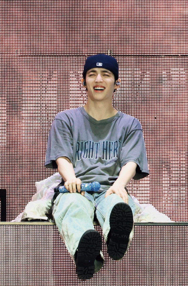 happiness really looks good on you, seungcheol 🥹 always be happy!