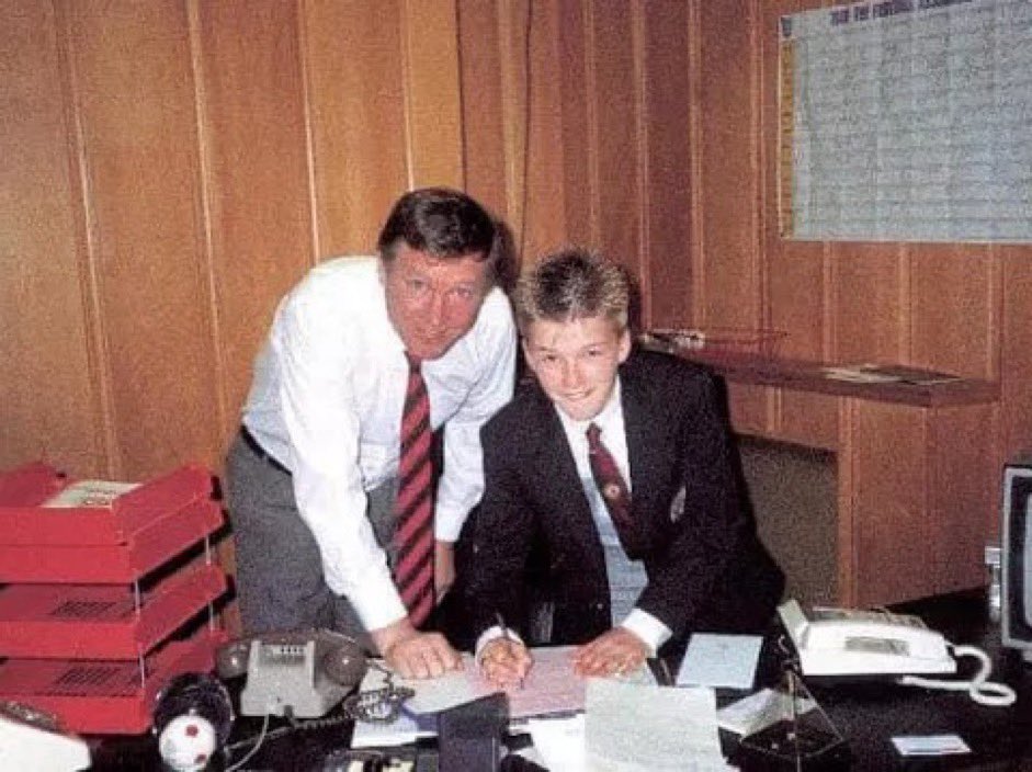 historigins's tweet photo. 12. David Beckham signs his first contract https://t.co/FENiTgvbVB
