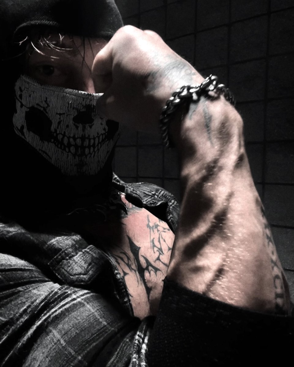 𝐃𝐄𝐕𝐈𝐋𝐌𝐀𝐍 (@skedmn) / Posts / X