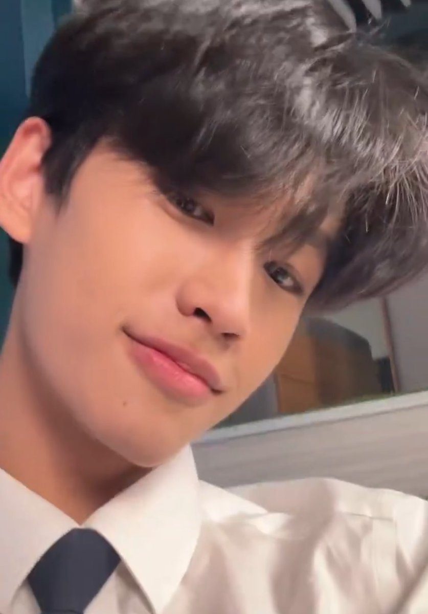 babypitchmye's tweet photo. พวกหน้านิ่งก็มีแฟนยิ้มหวานทั้งนั้นแหละ https://t.co/zS3R50IBNh