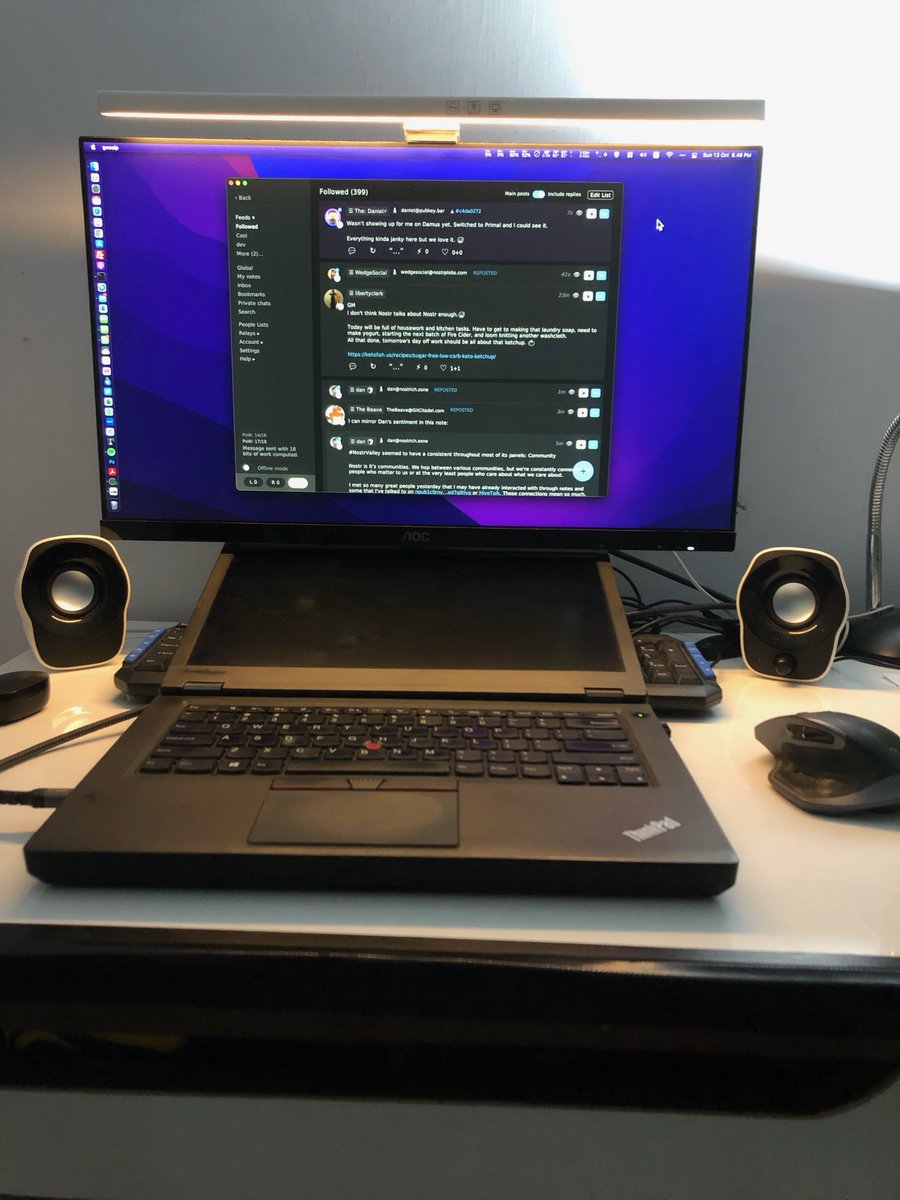 relaxing sunday night browsing nostr ☕️