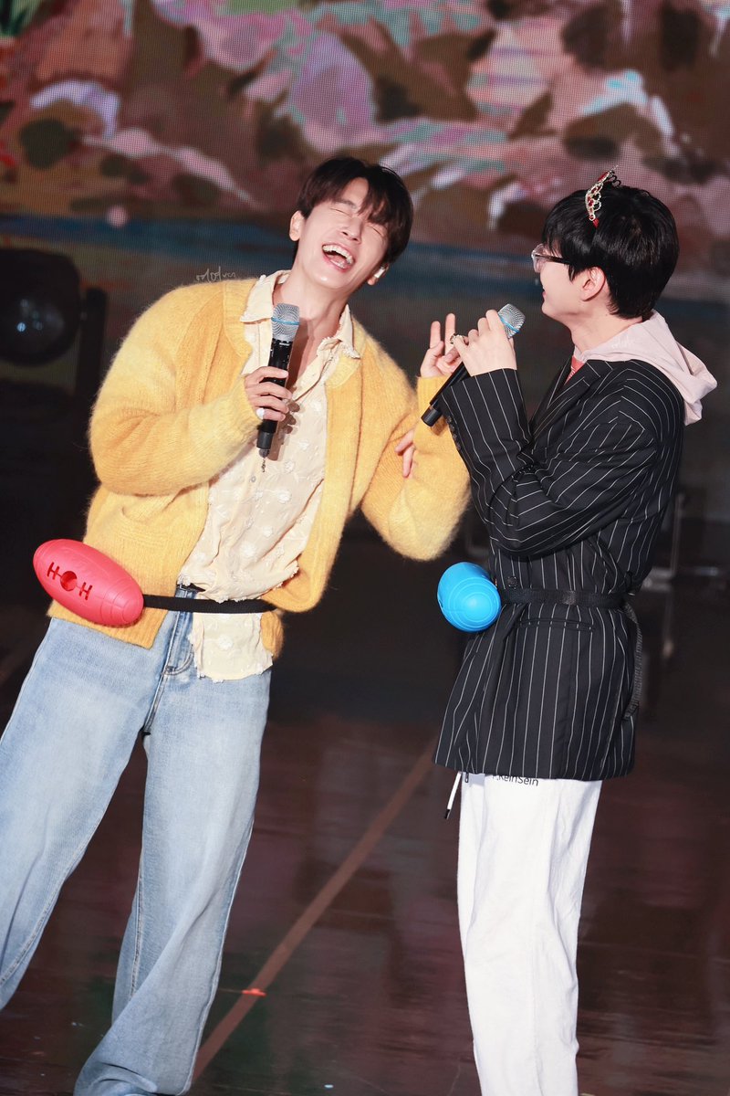 241013 동해 생일파티 

#은혁 #이혁재 #EUNHYUK <a href="/AllRiseSilver/">Dalnim</a>
#이동해 #DONGHAE <a href="/donghae861015/">Super Junior 이동해</a>
#SUPERJUNIOR_DnE  #슈퍼주니어_DnE