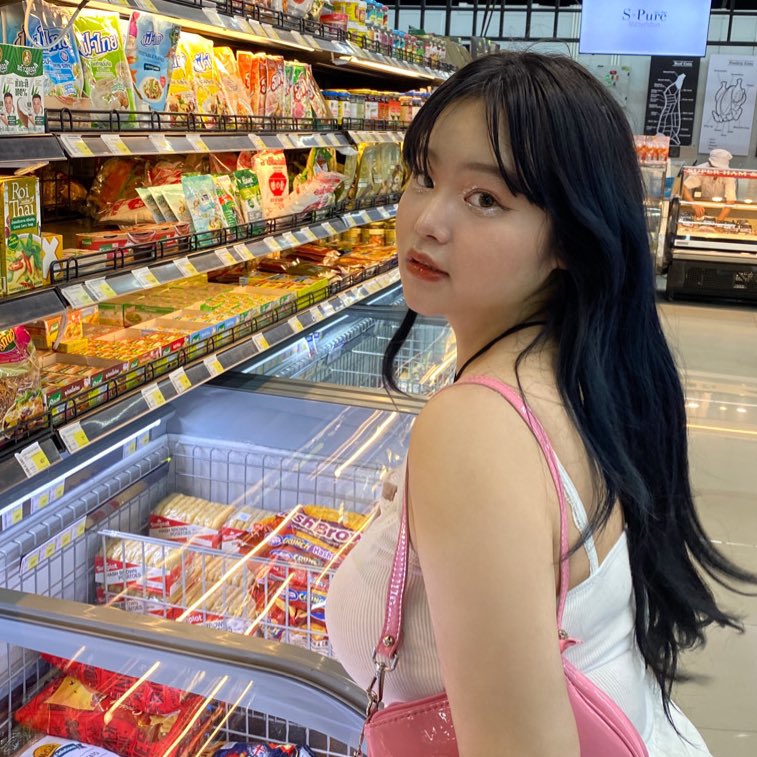 เฟินเองไม่ใช่เฟินแอ๊ง🥯 tweet media