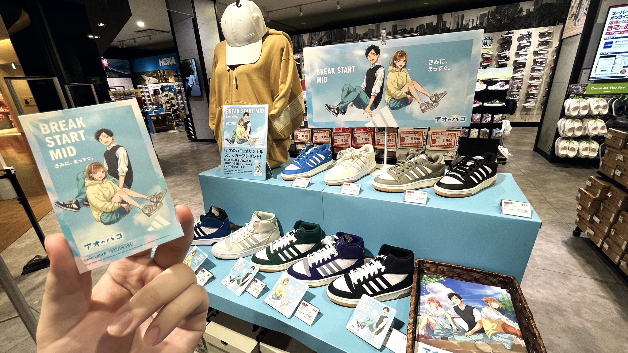 GZxMw9daMAAL3mz.jpg:large